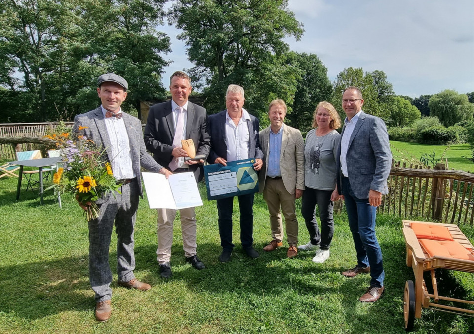 Sebastian Steineke und Brgermeister aus dem Amt Temnitz